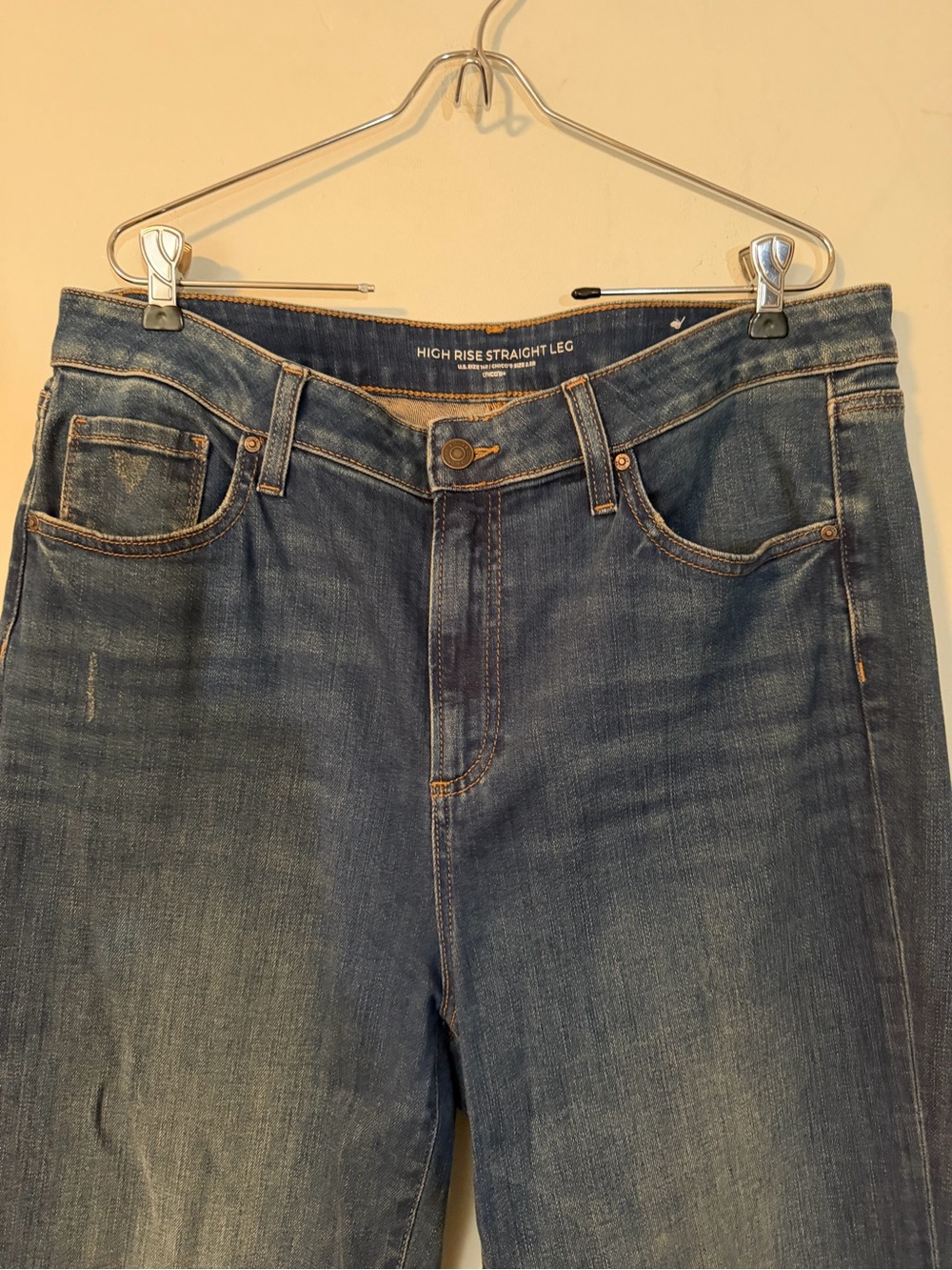 Chico’s High Rise Straight Leg Jeans Size 2  (US 14) Medium Wash Stretch Denim - Picture 3 of 5